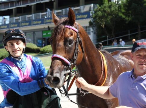 Zuender siegt unter Patrick Gibson
