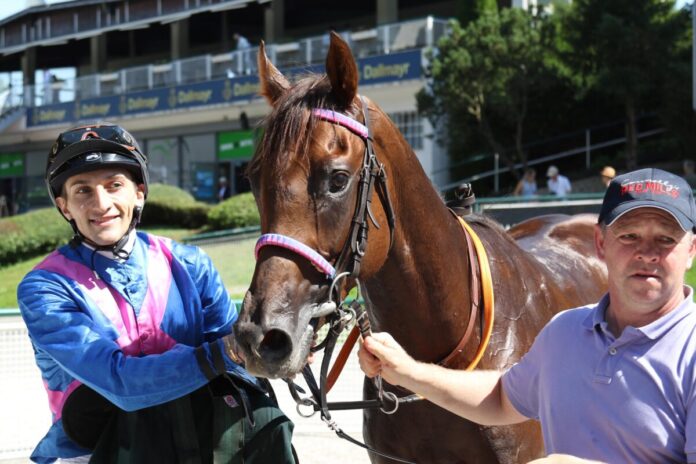 Zuender siegt unter Patrick Gibson Zuender siegt unter Patrick Gibson