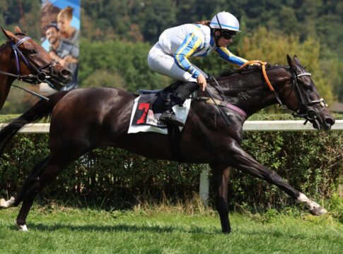 Arika jetzt auch im Handicap erfolgreich – Zweiter Sieg für Recke Arika siegt unter Anna van den Troost