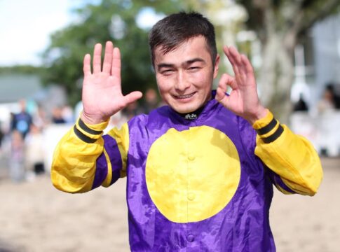 Doppelsieg für Miami Heat – 50. Treffer für Turgaanaly Uulu Esentur Turganaaly Uulu freut sich über seinen 50. Sieger