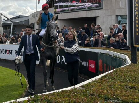 Wathnan Racing marschiert: Fallen Angel gewinnt Matron Stakes Fallen Angel