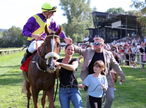 Braye und Geisler dominieren in Saarbrücken! – Dritter Sieg mit Aerion Aerion siegt unter Kevin Braye