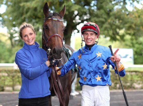 Cadeddu gewinnt für seine Frau Valentina Stefutti mit Atmosphera Atmosphera siegt unter Michael Cadeddu