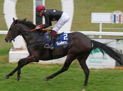 Oktoberfest am Sonntag in Mannheim Russian Sochi siegt unter Alexander Pietsch
