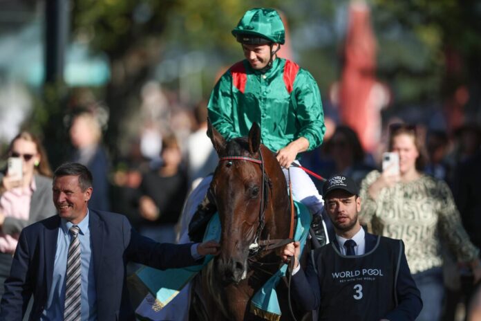 Sibayan siegt unter Mickael Barzalona im Mehl-Mülhens-Stiftung - 63. Preis von Europa, Gr.1