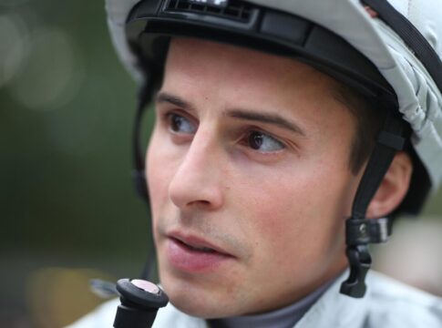 Big Mojo meldet sich zurück, Lazzat enttäuscht in Haydock William Buick