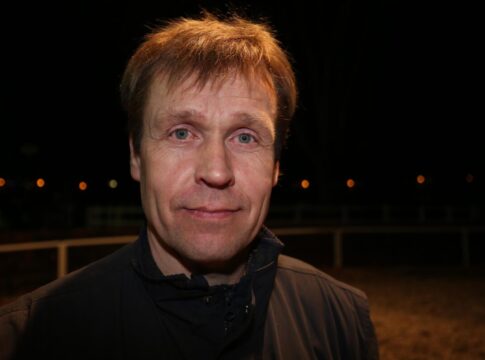 Hochüberlegen, 100 Längen! - Bradiks Atyllus überrascht in Quakenbrück Pavel Bradik