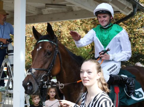 Starkes Handicapdebüt: Steinbergs Noble Breath gewinnt Badener Top-Ausgleich Noble Breath