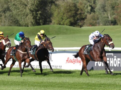 Favoritensieg: Richters Vicky bei den Dreijährigen wie von Wettern erwartet Vicky siegt