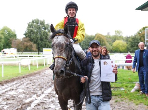 Oriental Power sorgt für ersten Auenquelle-Treffer in Deutschland Oriental Power siegt unter Elodie Marie Palau Teruel