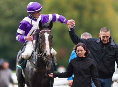 Aito auf seinem Boden nicht zu schlagen – Hartmann-Starter verliert die Gegner Aito siegt unter Sean Byrne