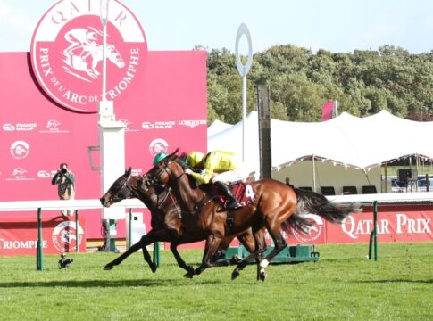 Aga Khan-Farben vorne – Ridari gewinnt Prix Daniel Wildenstein, jetzt Arc Sale? Ridari