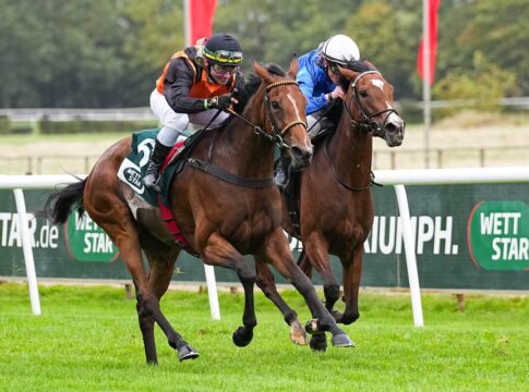 Ruby Lips holt den Stutenpreis – Concetto Santangelos großer Treffer Ruby Lips siegt unter Concetto Santangelo im Starkmacherin der Region-Stutenpreis