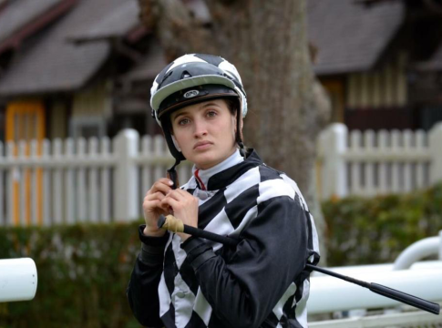 Coralie Pacaut nach Kahnbeinbruch mit Comeback in Marseille Coral