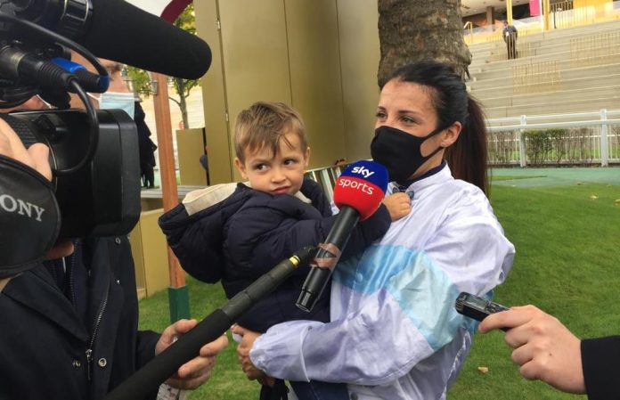 Jessica Marcialis mit Sohn Leo (Foto: Born) Jessica Marcialis mit Sohn Leo (Foto: Born)