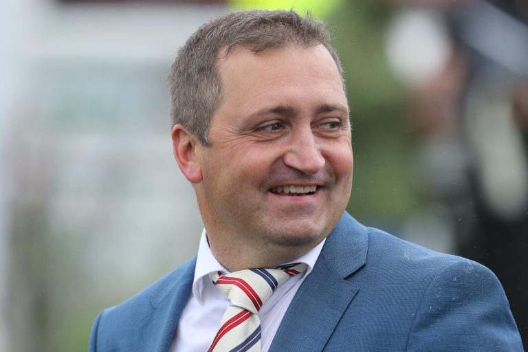 Vovcenkos Wurfgeist setzt sich im Altersgewichtsrennen durch