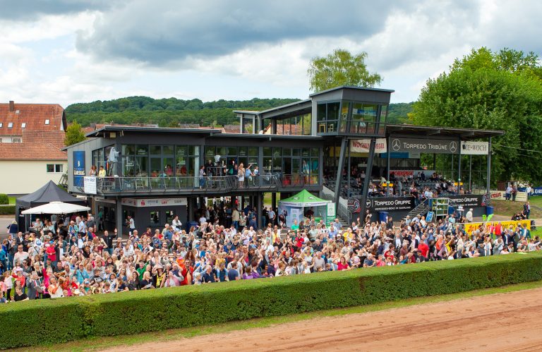 Für den Renntag am Samstag in Saarbrücken werden noch Starter gesucht