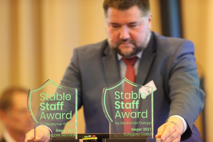 s2_stable_staff_award